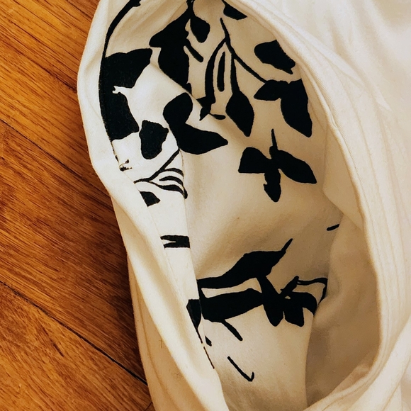 Black & White Floral Circle Skirt w/Pockets Size L/XL - Picture 12 of 16